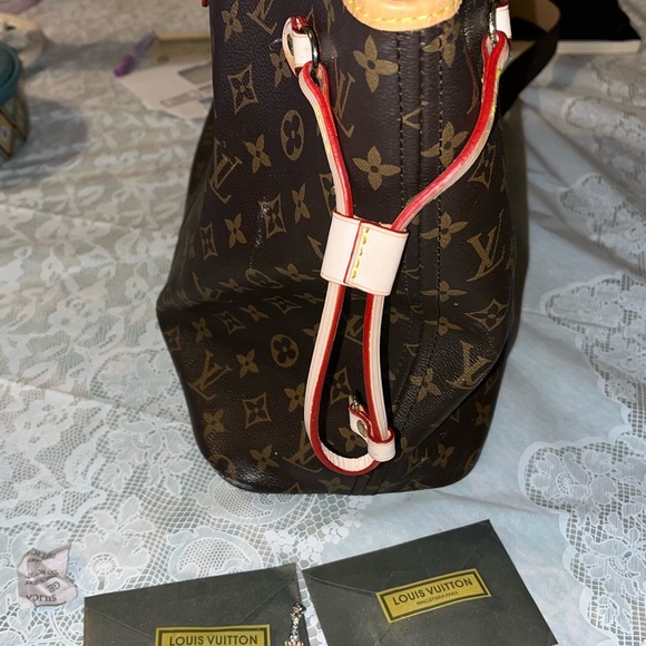 Louis Vuitton Dark Brown Monogram Shoulder Bag. I don't know if it's original - Picture 1 of 7